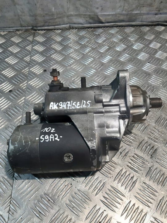 Moteur du démarreur 10Z IVECO CURSOR 8 DENSO 24V 99432760
