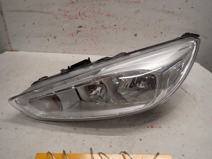Licht vorne vorne links FORD FOCUS MK3 LIFT 2014- LED F1EB-13W030-AF