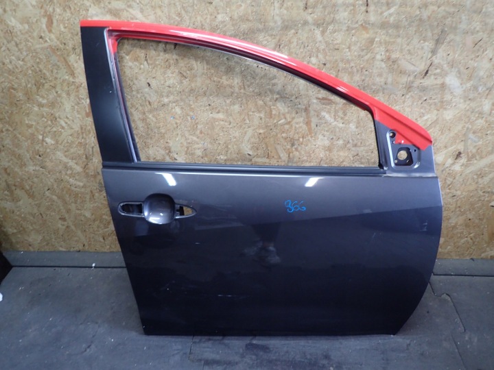 PORTIÈRE AVANT DROIT TOYOTA YARIS IV 4 20