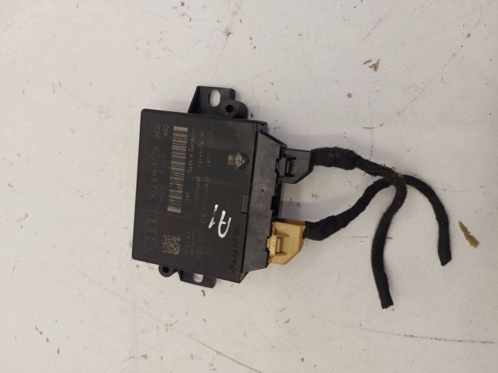 AUDI A1 8X Q3 8U kompjuter računalo upravljačka parkiranja PDC 8X0919475F