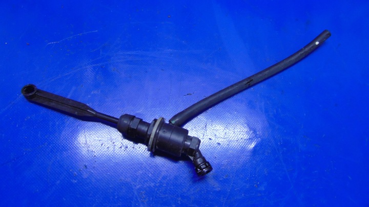Pompa SPRZEGLOWA 2.3DCI RENAULT MASTER III OPEL MOVANO B NISSAN NV400