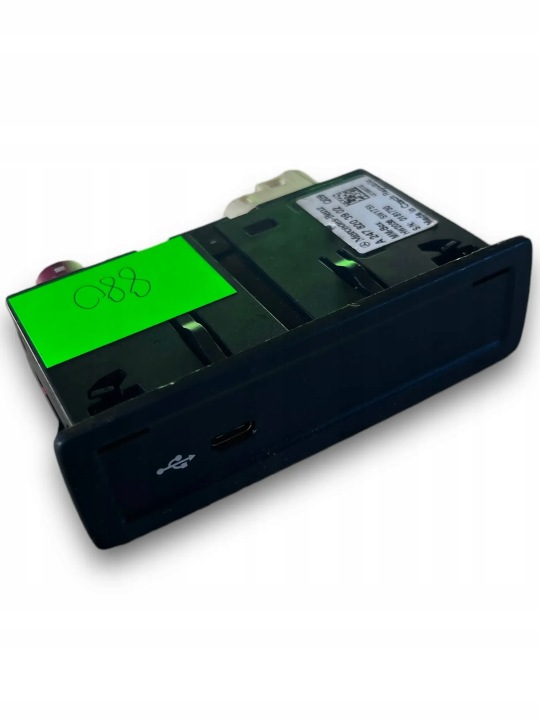 MERCEDES W247 adapter ZLACZE PORT USB 2478203902 @M