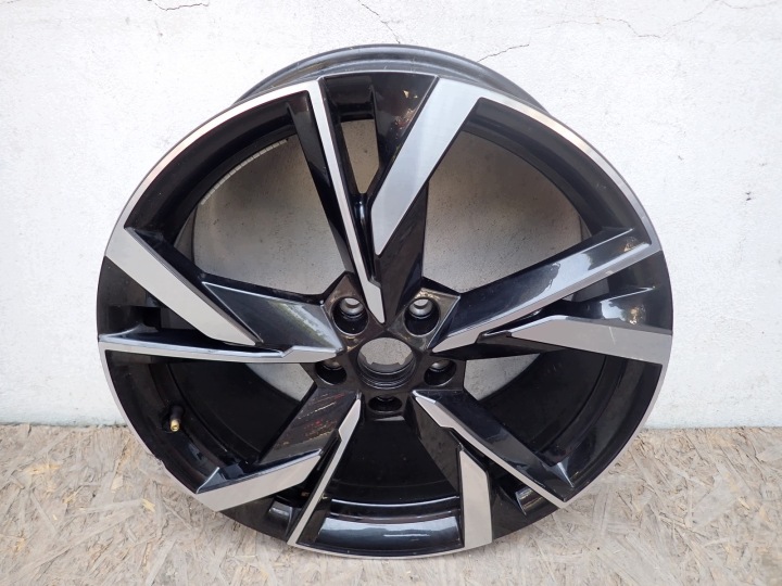 disque d'aluminium SKODA OCTAVIA IV NX3 NX5 19- 5x112 19" ET48 7,5J 5E3601025
