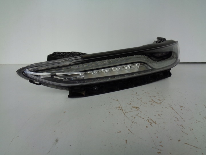 FENDINEBBIA SINISTRA HYUNDAI KONA FULL LED 17
