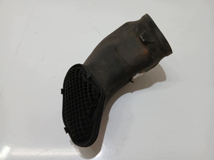 kanal zufuhr luft BMW E60 E61 256D2 7796692