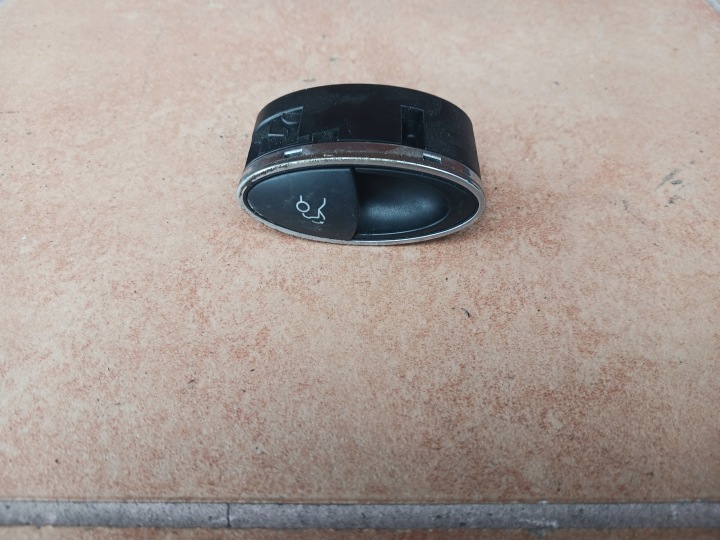 Interrupteur bouton commande verrouillage centralisé du capot MERCEDES W211 Berline