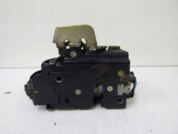DE LA SERRURE PORTIÈRE ARRIÈRE DROITE AUDI A6 C5 BERLINE 1998R.