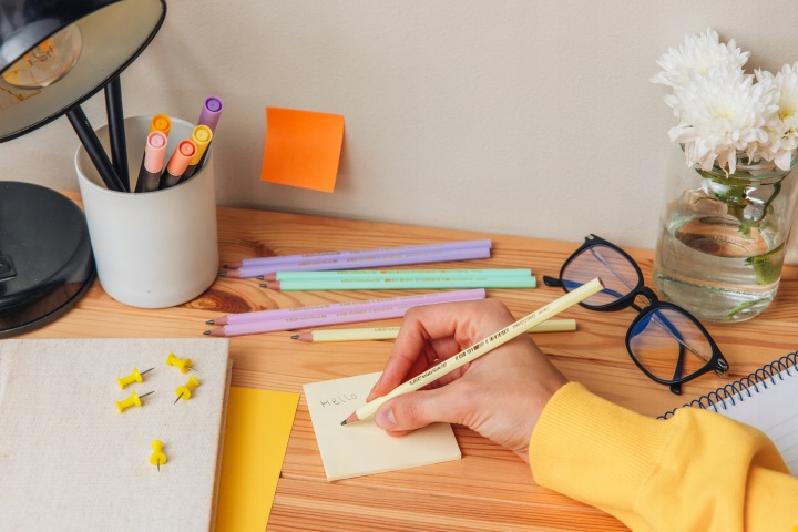 BIC EVOLUTION PASTEL HB олівець пастельний неламкий міцний — фото 4