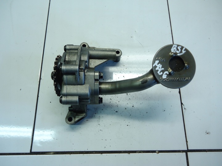 MITSUBISHI OUTLANDER II 2.0CRD 140KM BSY oil pump 03G115105