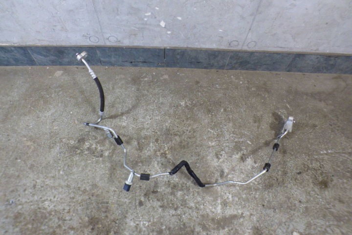 Skoda Fabia III 1.2 TSI Conduit pieces tuyaux Climatisateur air conditionné 6C0816741J st.BDB Original