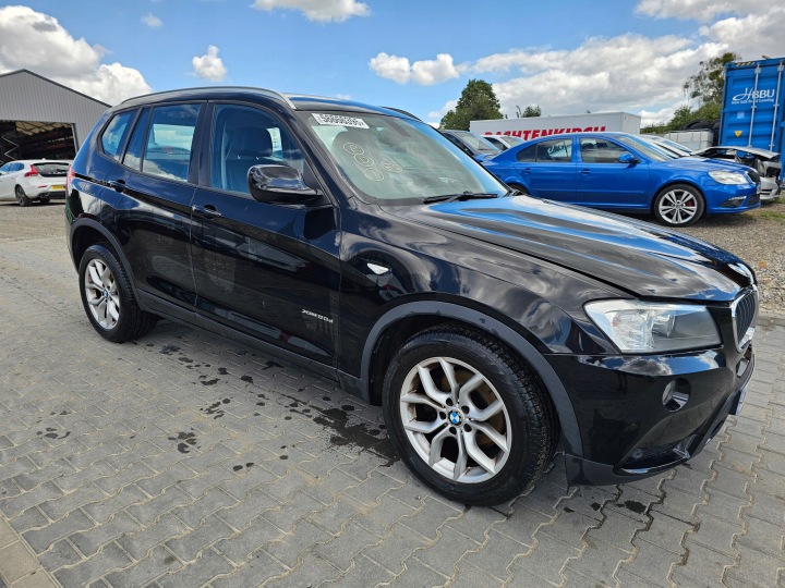 Tür rechts vorne komplet BMW X3 F25 Farbe 668 SCHWARZ II