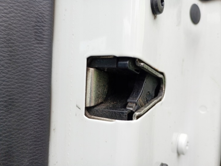 BMW 1 and E81 08-11 lock ZAMKI door right left
