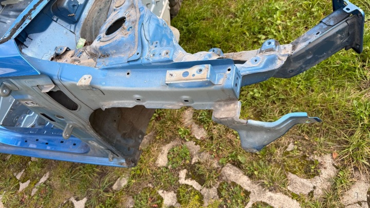 HYUNDAI I30 III FARTUCH Support plaque Aile Avant Droite Droit 17-24