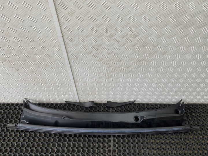 OPEL MOKKA A 12-18 Griglia gocciolatoio in plastica + ZAKONCZENIA 95249628 EUROPA OE