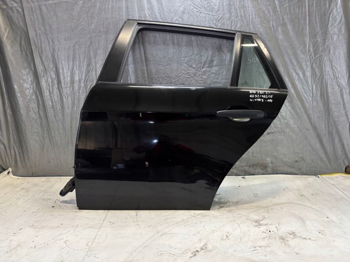 PORTA Portiera sinistra posteriore BMW E91 przedlift k: 475/9 Black Sapphire Metallic