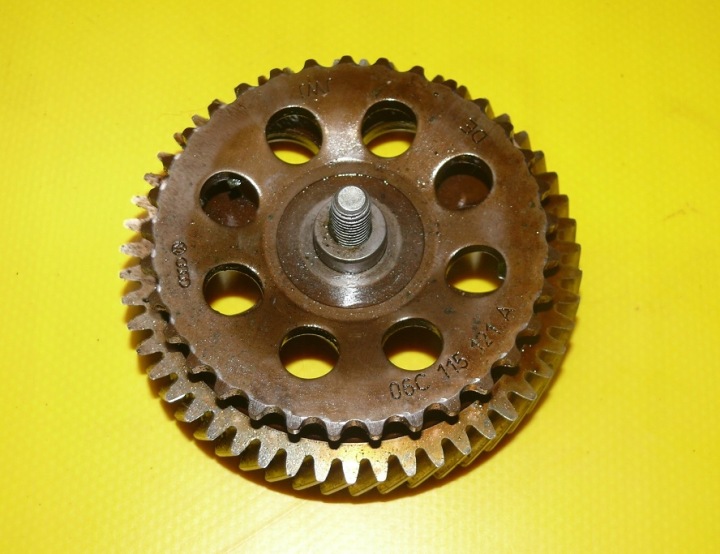 wheel ZEBATE POMPY oil AUDI A4 B6 A6 C5 3.0 ASN