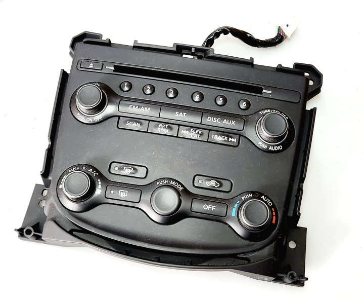 PANEL RADIA klimatizaci RADIO Tovární CD NISSAN 370z OE