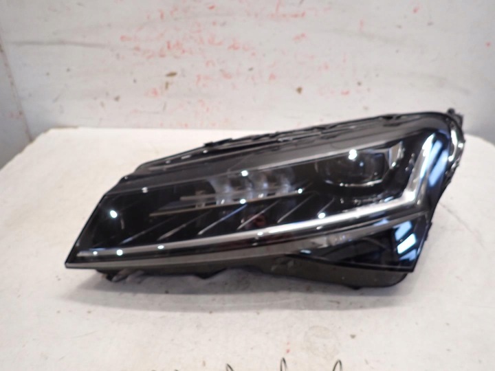 Feux phare Avant Avant Gauche SKODA SUPERB III LIFT 2019- FULL LED 3V1941015D