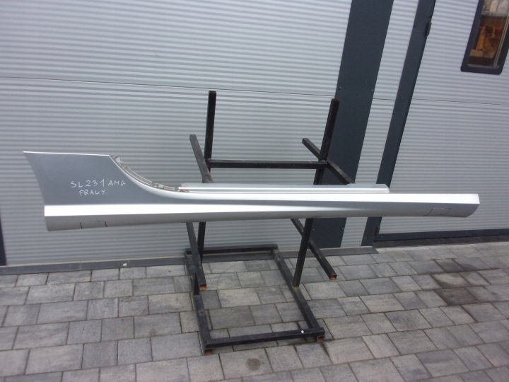 MERCEDES R231 SL231 SL400 threshold right 001231882