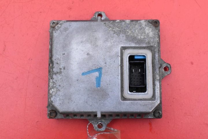 Unité de contrôle XENON KSENON Gauche 1307329095 PEUGEOT 407 LIFT 04-10