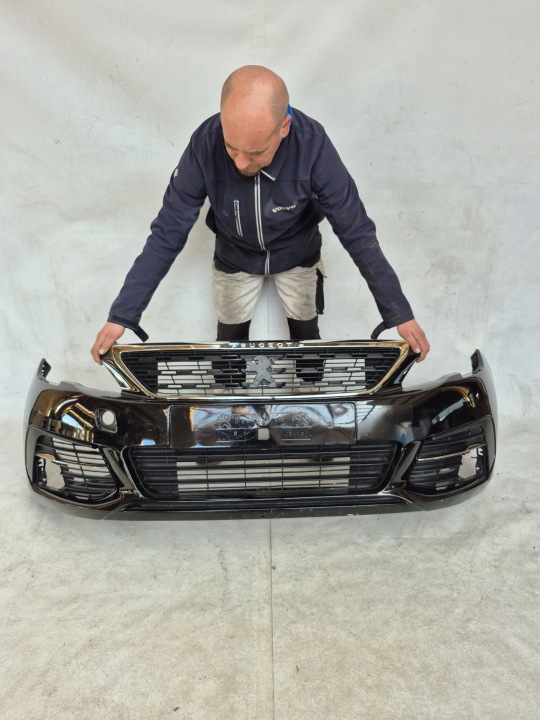 PEUGEOT 308 II LIFT 17- Paraurti Anteriore Anteriore + coperchio , copertura