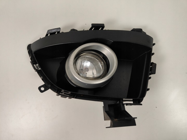 MAZDA 5 V LIFT SPORT Feux antibrouillard Droite + Châssis Droit