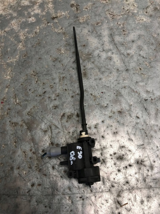Dämpfer Klappen Tankklappe BMW E90 6985880
