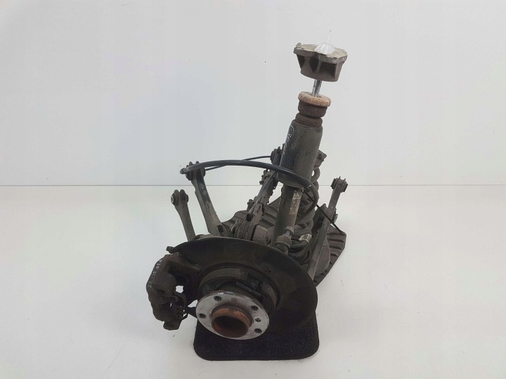BMW F30 LCI 2.0D Moyeu support broche Amortiseur Gauche Arrière