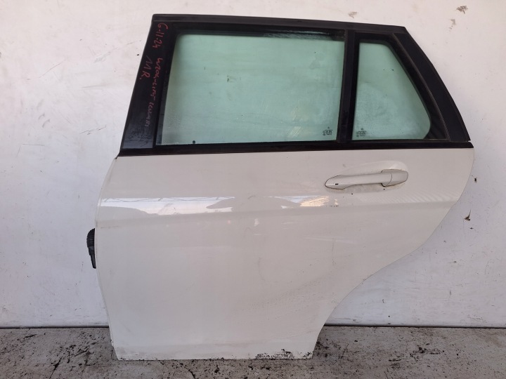MERCEDES C-KLASA W204 LIFT 11-14 Portière Gauche Arrière 650 KOMBI