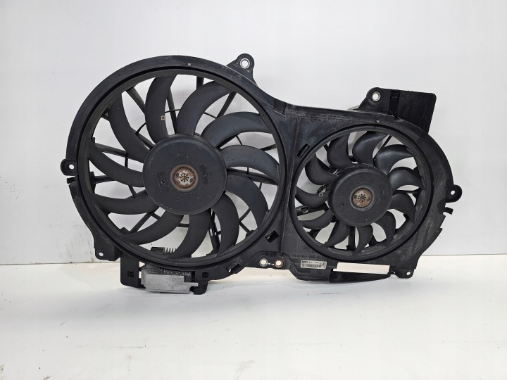 LÜFTER LÜFTER AUDI A6 C6 2.4 3.2 FSI 4F0121003A