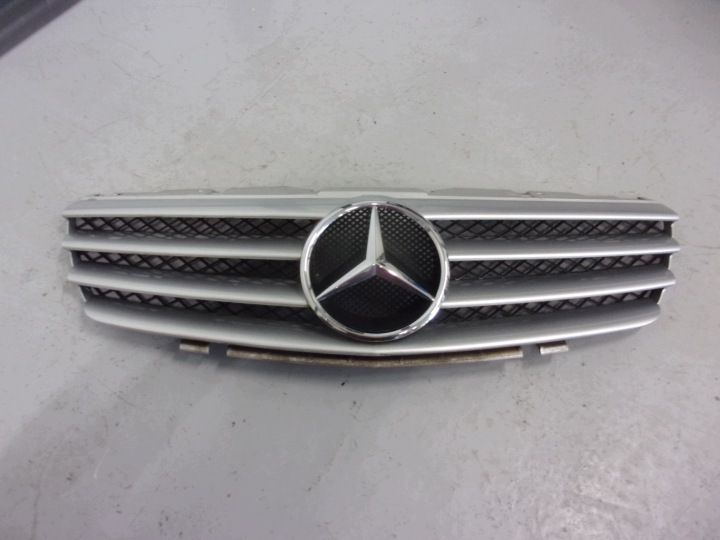 MERCEDES R230 SL 5,5 AMG Grille Grille/masque A2308800583
