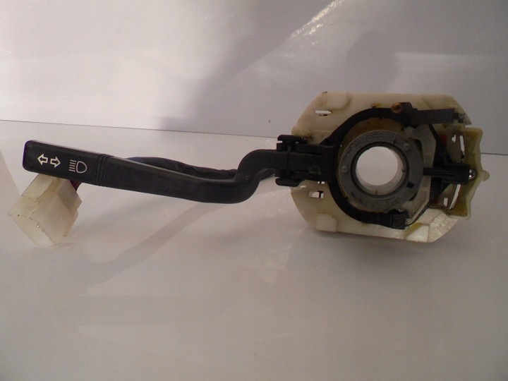 Pulsante indicatori di direzione MITSUBISHI COLT 173952 MITSUBISHI