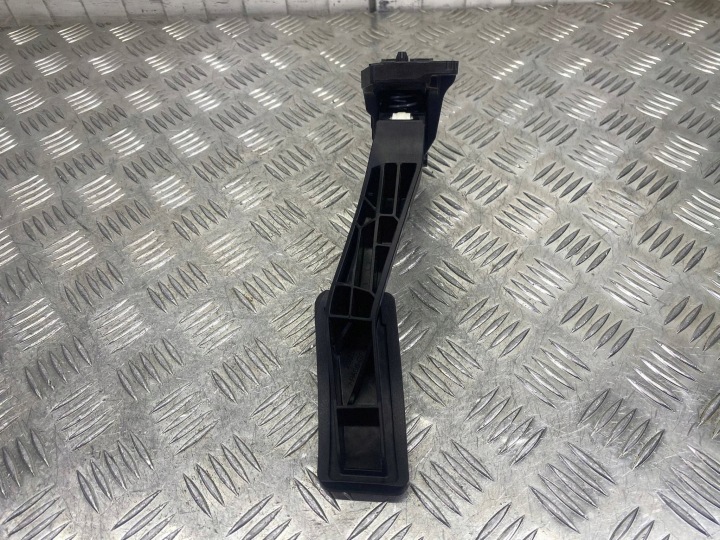 GAS FEED CUPRA BORN VW ID.7 1EC723503B 9