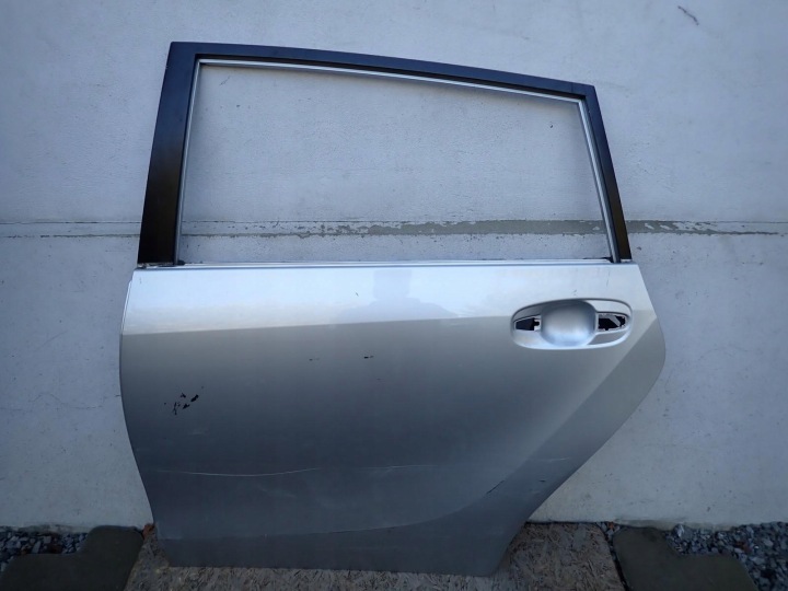 Portière Gauche Arrière Gauche Arrière TOYOTA VERSO R2 2009-2018R 670010F020