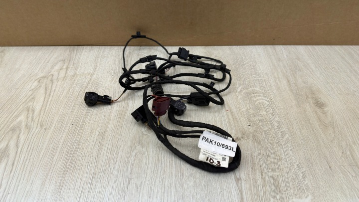 bundle CZUJNIKOW of the parking PDC front VW ID.3 + 4 sensors PAK10/693L