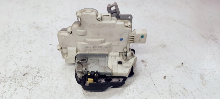 de la Serrure Portière Droite Arrière AUDI A3 A6 4F0839016B 7 PIN