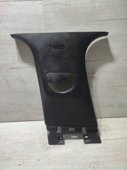 Peugeot 2008 II 2020 levá strana kryt Horn slupka / B