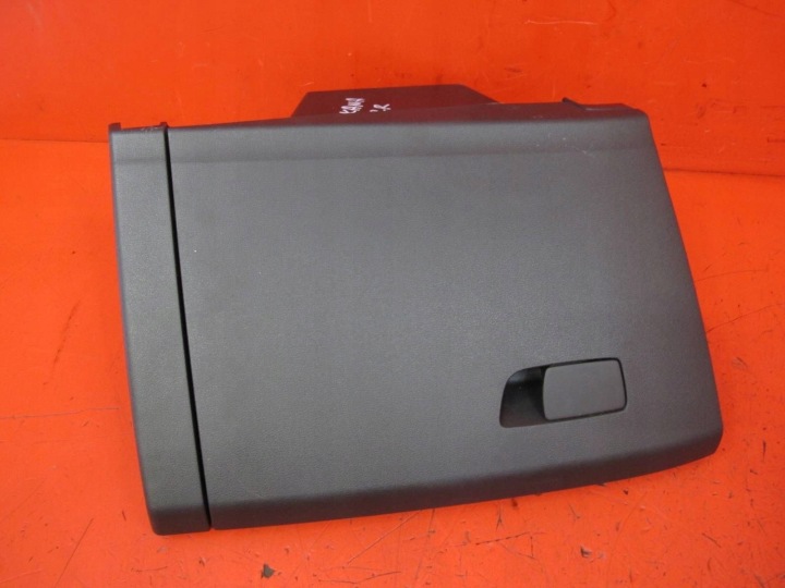 RENALT ARKANA a 1 skrinka spolujazdca spolujazdca EUROPA 68500-7841R