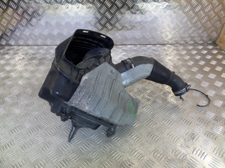 AUDI A6 C7 3,0TDI SCATOLA FILTRO + Debimetro 4G0133838E