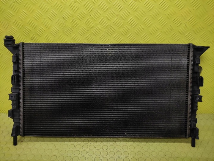 VOLVO S40 II 2.0 D Kühler Wasserkühler 3M5H8005TJ