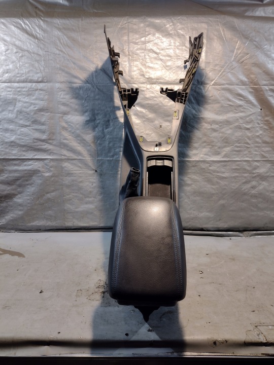 Tunel media bracciolo Ford Focus MK3 III lift F1EB-A045M62-FW