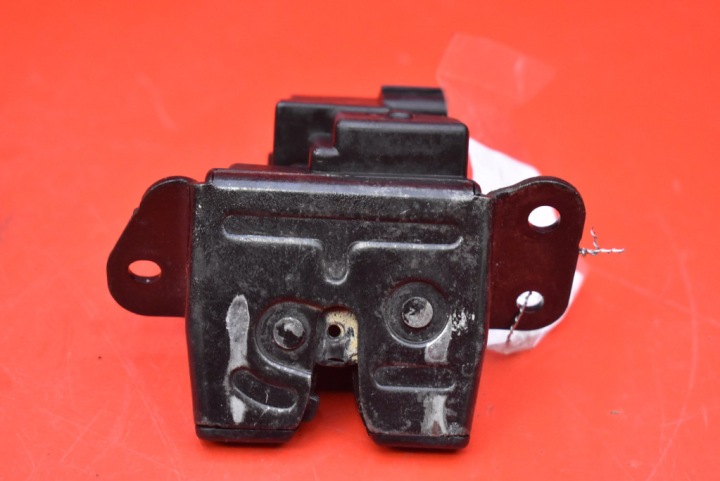 de la Serrure du capot Arrière Porte coffre hayon KIA CEED 1 et KOMBI 07-10