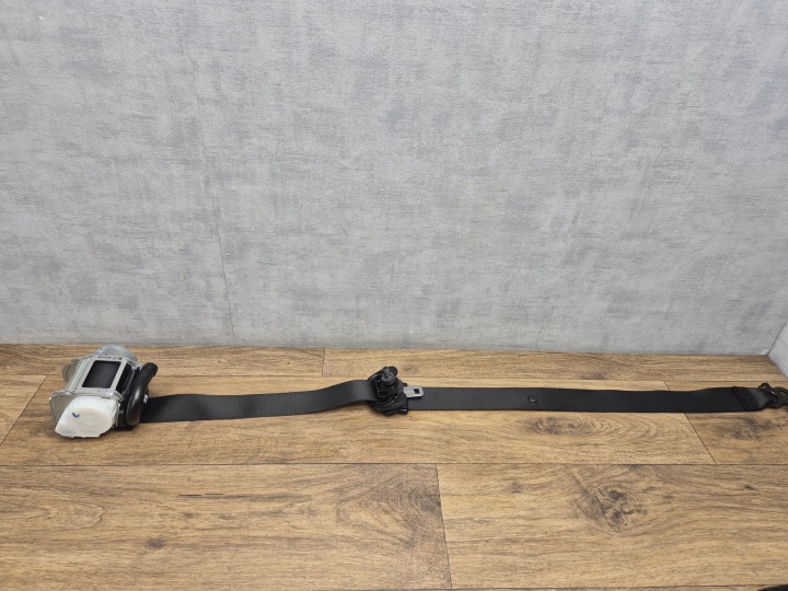 BMW F90 G30 G31 G32 napínací pás Bezpečnostný ľavý predok predný cierny 34193866d