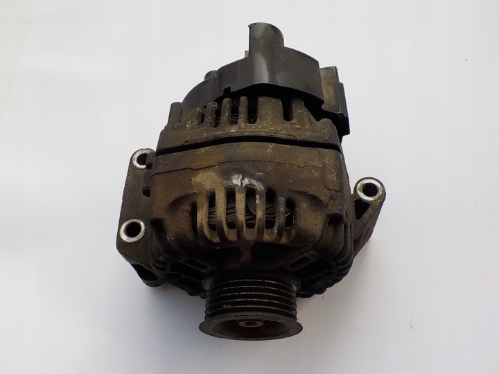 FIAT GRANDE PUNTO 1.3 16V B Alternateur 51880174 TG9S100