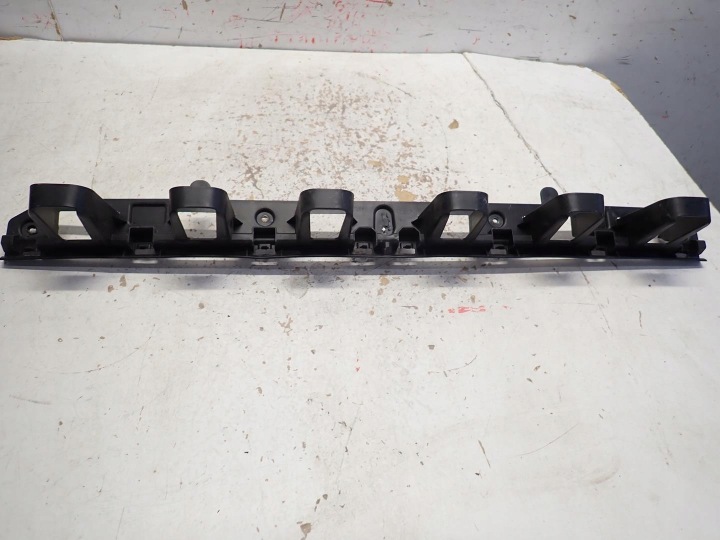 Suppporto montaggio paraurti posteriore FORD FOCUS MK4 KOMBI 2018- JX7B-17B861-C