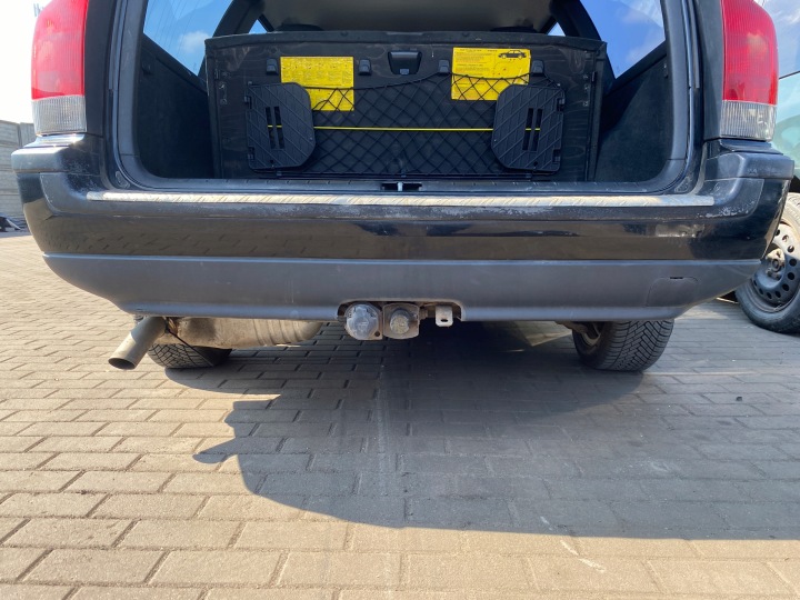 Volvo V70 2 II 00-08 nárazník zadný zadok kod lakieru 019-26