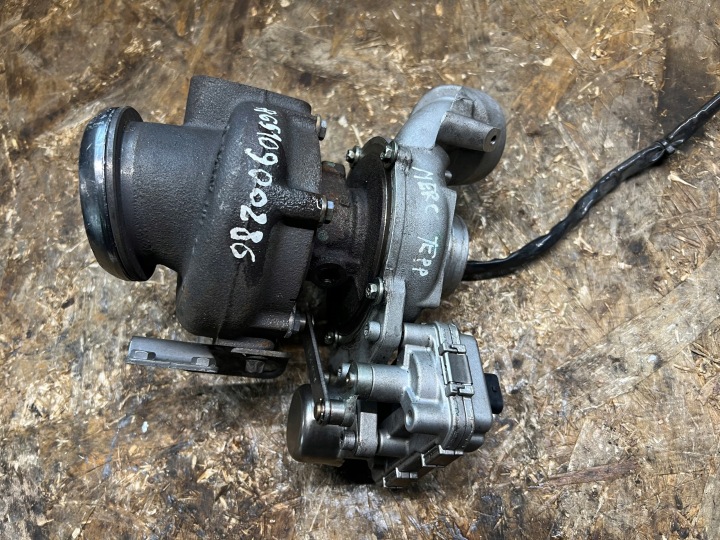turbo TURBO JEEP MERCEDES W212 A6510900286