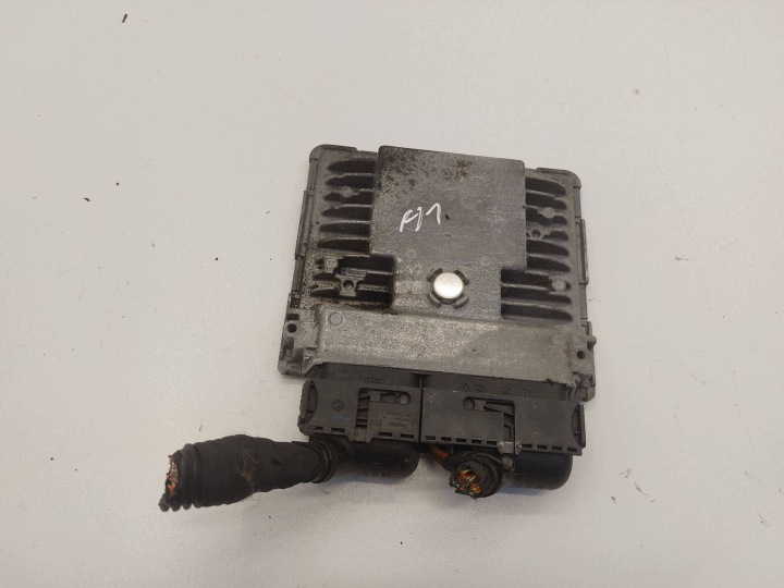 VW SEAT SKODA AUDI 1.2 TSI Computer Bedienteil DES MOTORS 03F906070DT