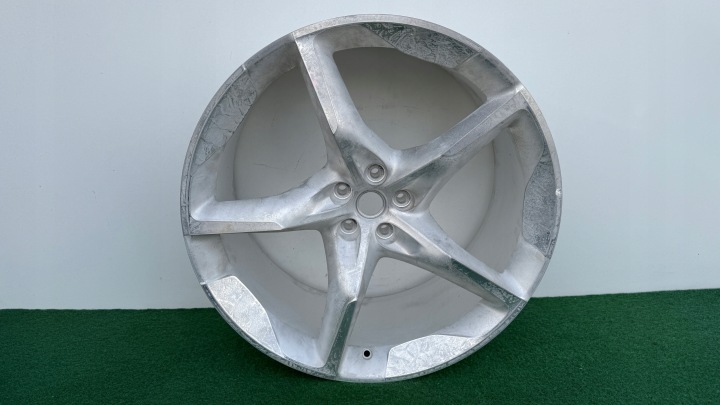 Droit Arrière Jante d’aluminium FERRARI PUROSANGUE 11JX23 ET34.7 5X114,3 SPF11