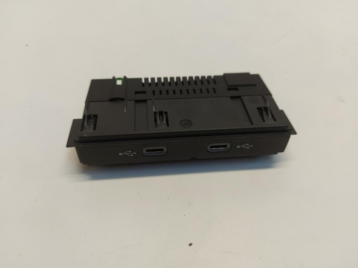 Ford Explorer VII R2KB Adapter, Stecker PORT USB 5NA035700